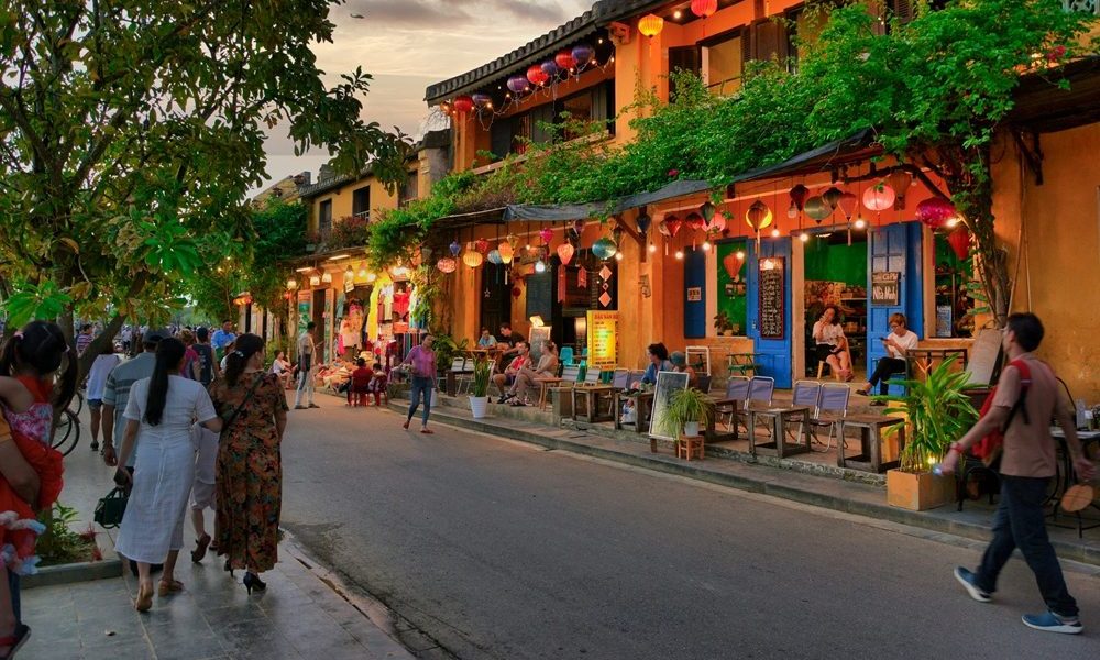 Vietnam Holiday Beach 12 Days